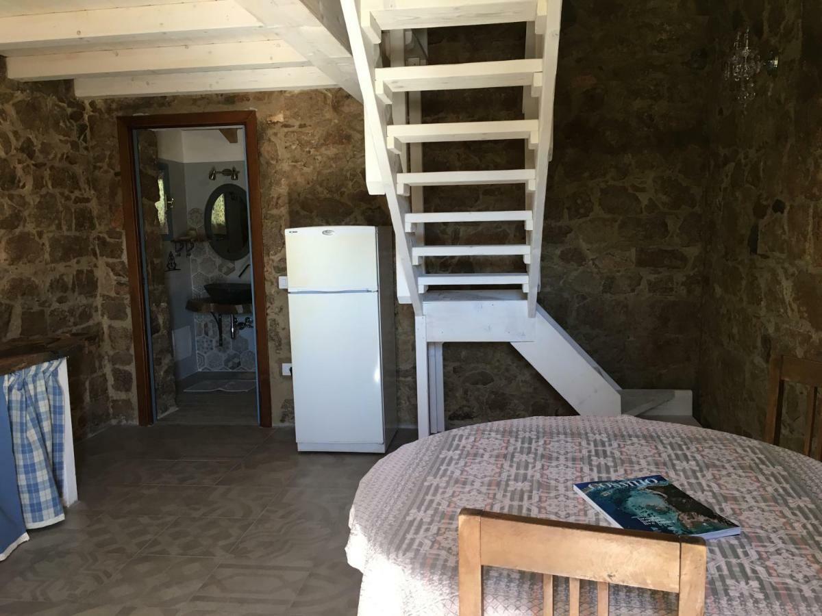 Agriturismo La Casa Delle Fate Loiri Porto San Paolo Exterior foto